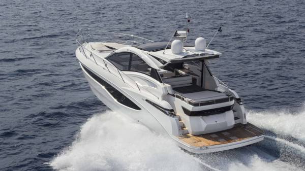 Galeon 485 HTS