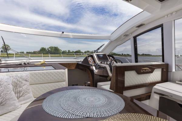 Galeon 485 HTS