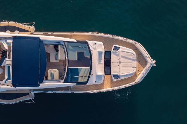 Galeon 570 SKY
