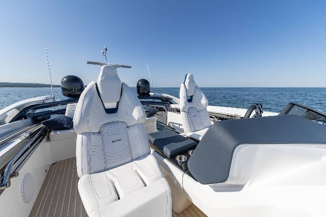 Galeon 570 SKY