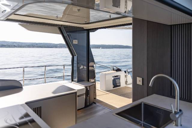 Galeon 570 SKY
