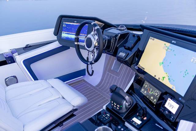 Galeon 570 SKY