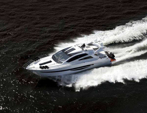 Galeon 700 SKY