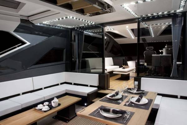 Galeon 700 SKY