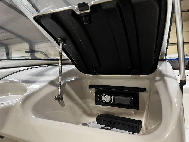 Glastron 175MX / Volvo Penta 3.0 135
