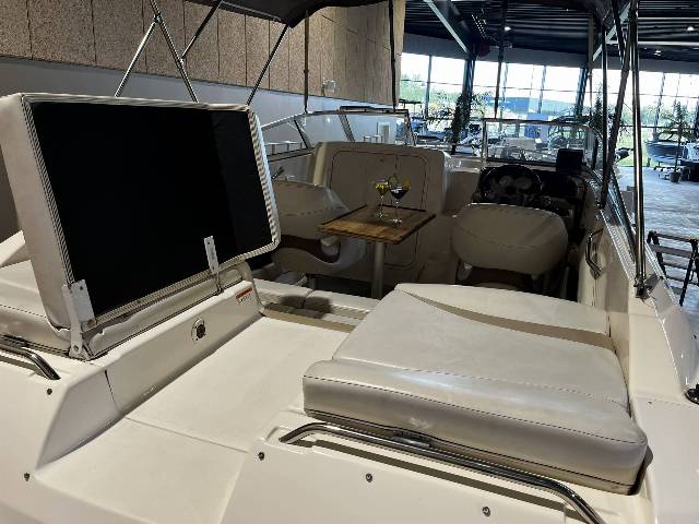 Glastron GS219 - Mercruiser 4.3L MPI