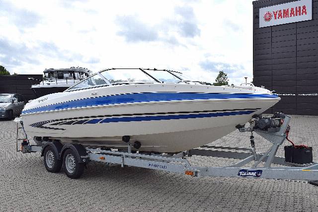 Glastron 225 GT