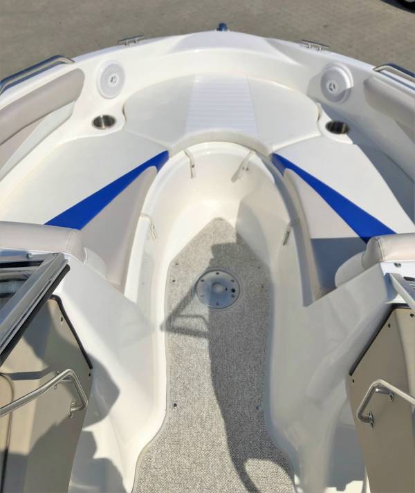 Glastron 225 GT
