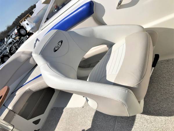 Glastron 225 GT