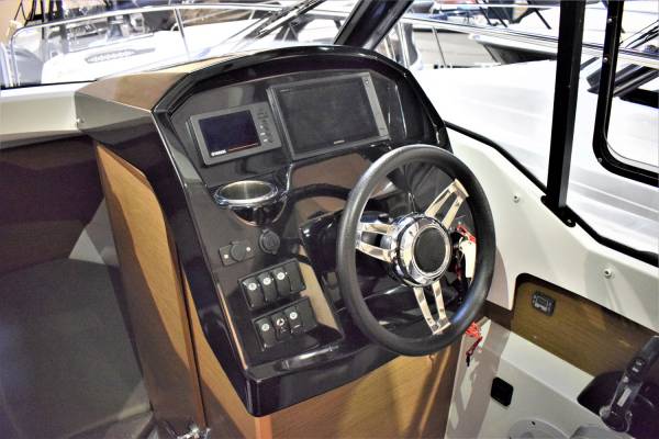 Jeanneau Merry Fisher 795 Serie 1 - 200 HK Yamaha DBW
