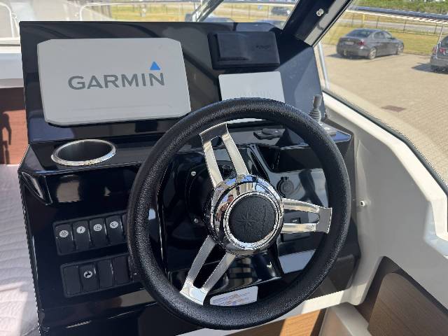 Jeanneau Merry Fisher 795 Serie 2 - Yamaha 150 HK/LOADET Udstyr