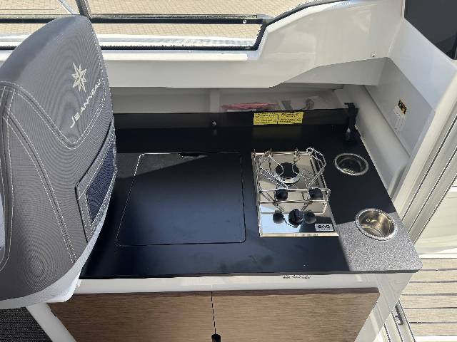 Jeanneau Merry Fisher 795 Serie 2 - Yamaha 150 HK/LOADET Udstyr