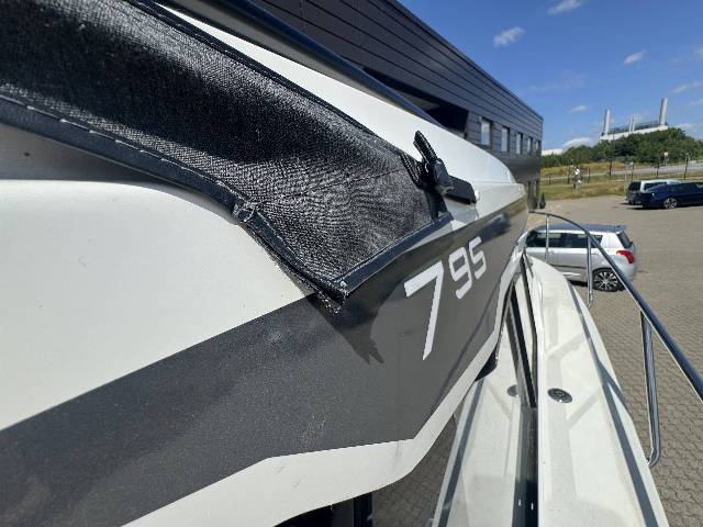 Jeanneau Merry Fisher 795 Serie 2 - Yamaha 150 HK/LOADET Udstyr