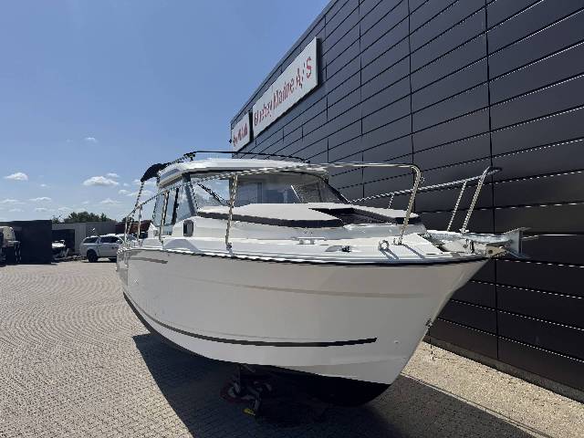 Jeanneau Merry Fisher 795 Serie 2 - Yamaha 150 HK/LOADET Udstyr