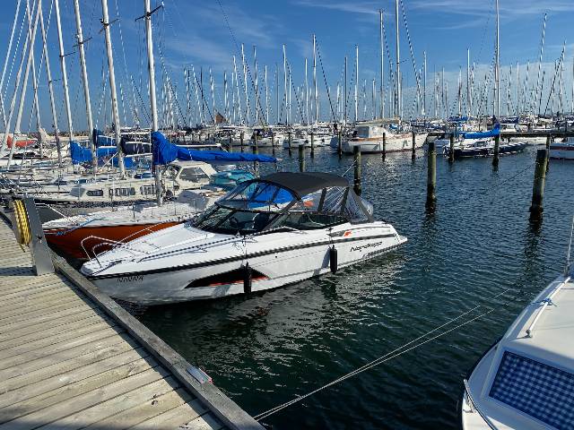 Nordkapp Noblesse 720 - 250 HK Yamaha/Udstyr