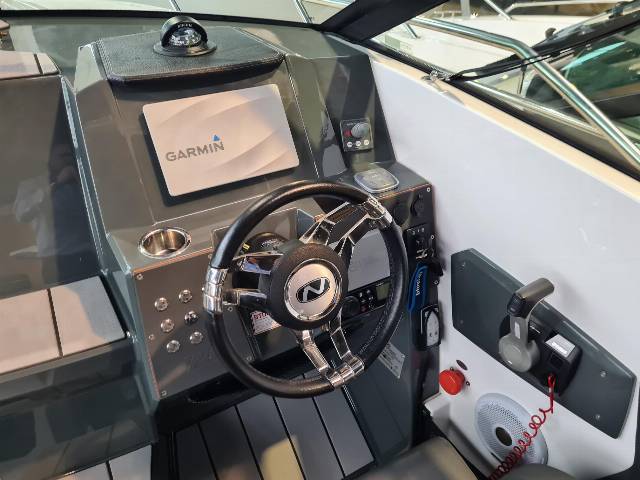 Nordkapp Noblesse 720 - Yamaha 200 HK/Udstyr