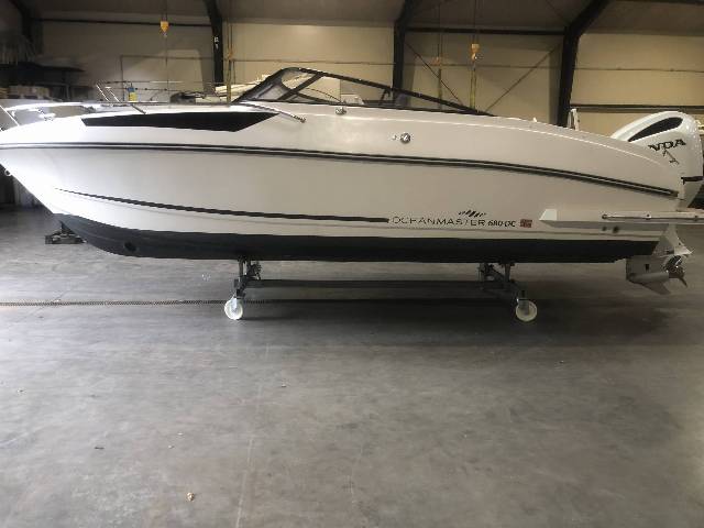 Oceanmaster 680DC m/ 250 honda 4-takt kun 60 timer