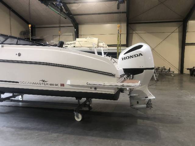 Oceanmaster 680DC m/ 250 honda 4-takt kun 60 timer