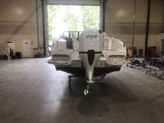 Oceanmaster 680DC m/ 250 honda 4-takt kun 60 timer