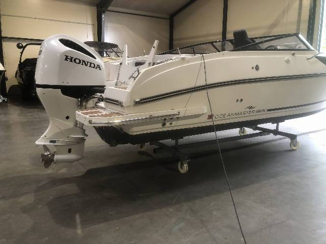 Oceanmaster 680DC m/ 250 honda 4-takt kun 60 timer