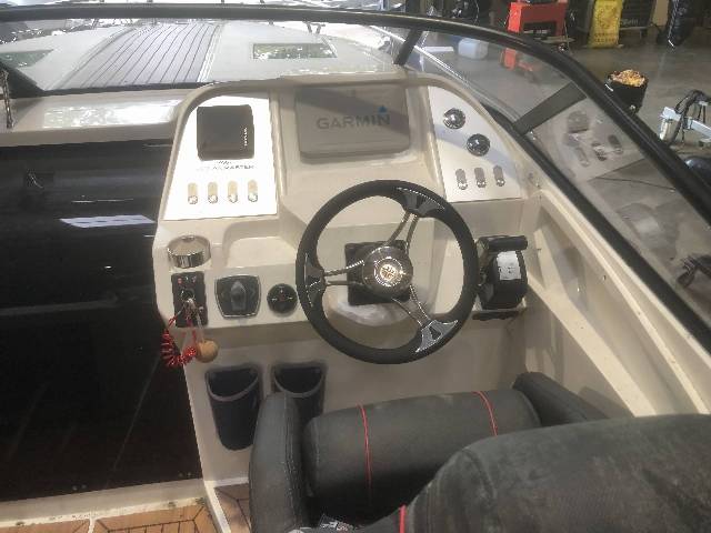Oceanmaster 680DC m/ 250 honda 4-takt kun 60 timer