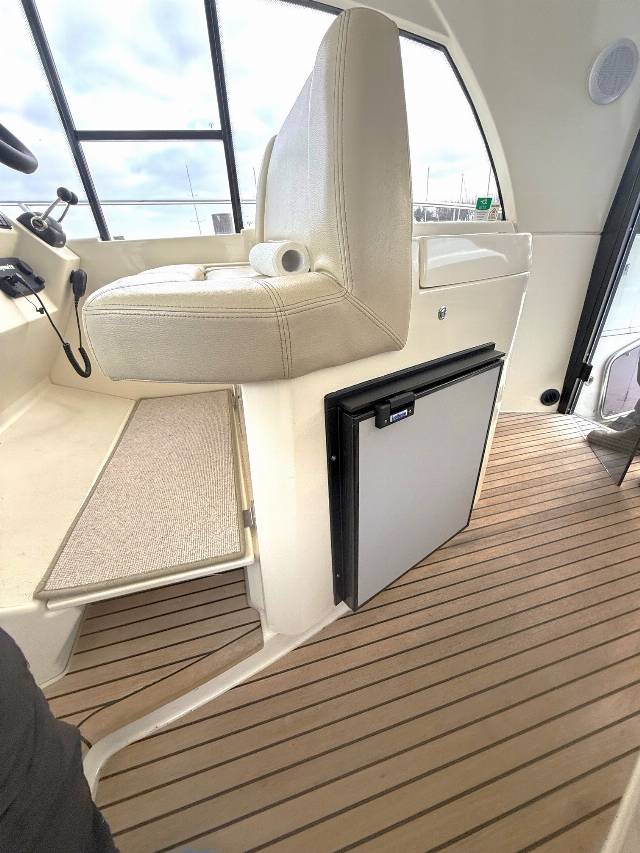 Prestige 42S - Twin Volvo Penta IPS500/Udstyr