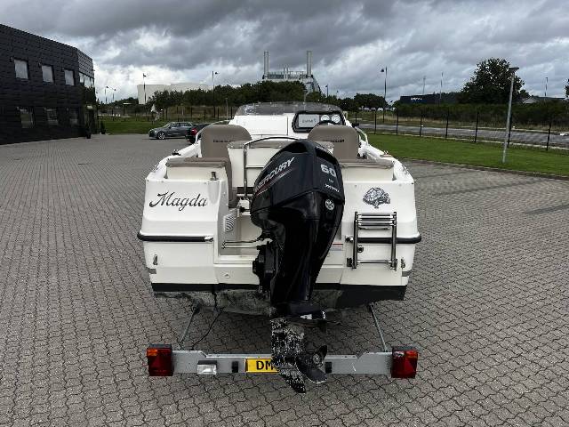 Quicksilver 455 Cabin
