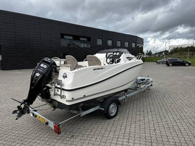 Quicksilver 455 Cabin