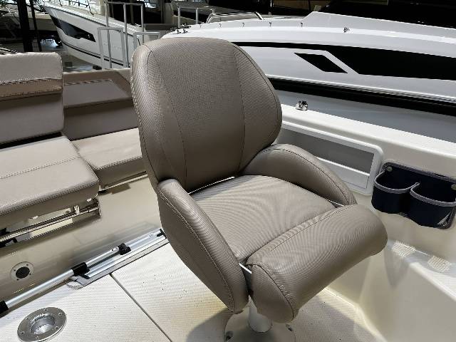Quicksilver 455 Cabin