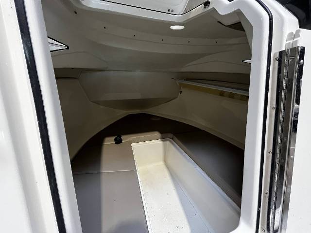 Quicksilver 455 Cabin