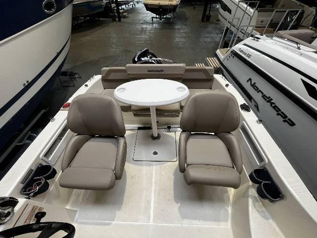 Quicksilver 455 Cabin