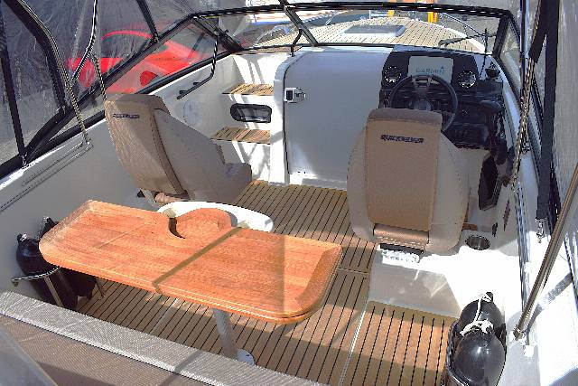 Quicksilver 605 Cruiser m/Mercury F150 HK og udstyr
