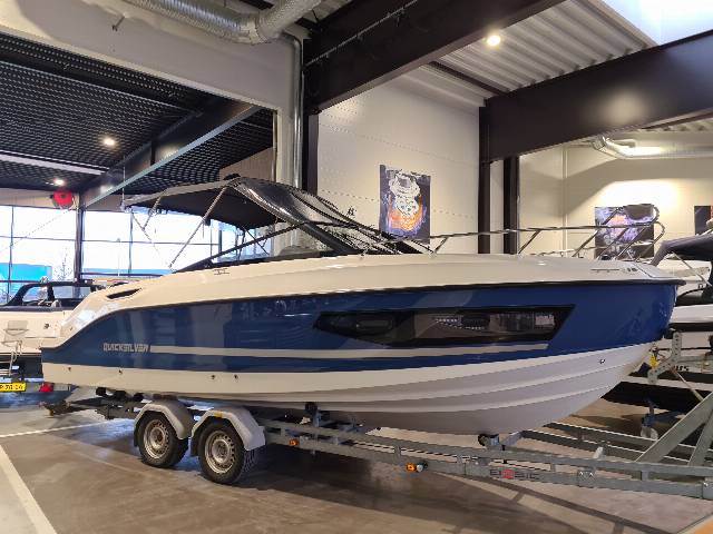 Quicksilver 755 Cruiser - 250 HK Mercury PRO XS/Udstyr