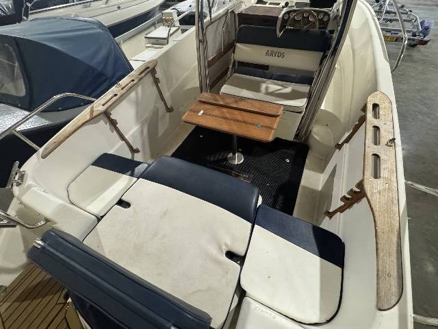 Ryds 23 WA 4,3 mercruiser