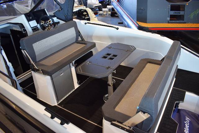 Ryds 735VI - 200 HK Yamaha/Udstyr