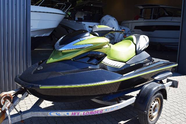 Seadoo Bombadier RXP 215 - Supercharged Rotax motor
