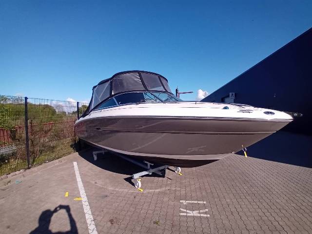 Searay 220  Sunsport m/ Mercruiser 4.3