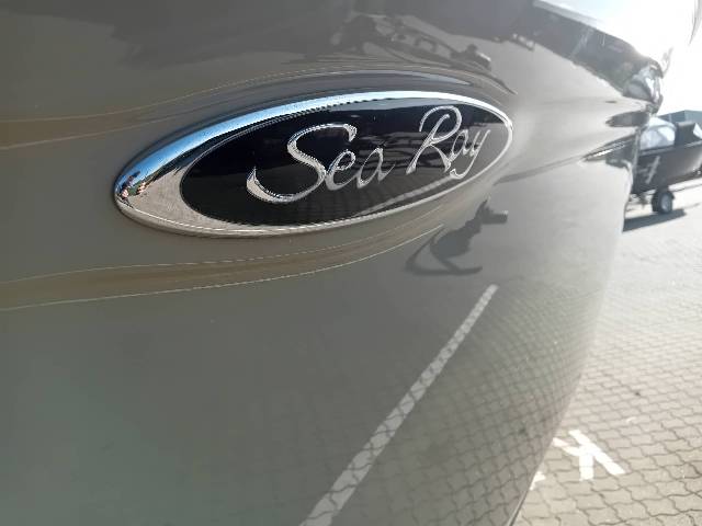 Searay 220  Sunsport m/ Mercruiser 4.3