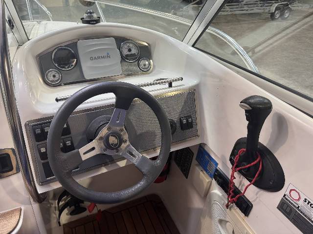 Uttern D68 Exclusive - Mercruiser 4.3
