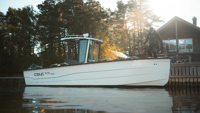 Verdenspremiere Sting 725 Pro T-Top