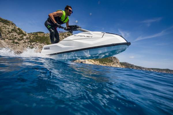 Yamaha SuperJet 700